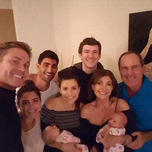 Meet your Posher, Viv